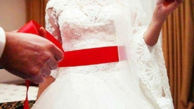 Azərbaycanda gənc qızı məcburi ərə verdilər - Qalmaqallı görüntülər: Polis araşdırmaya başladı