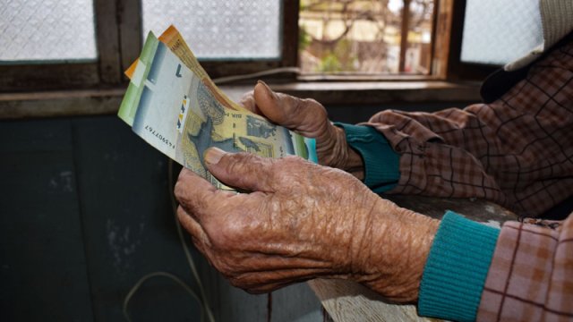 Pensiyalar bu qədər artacaq - RƏSMİ