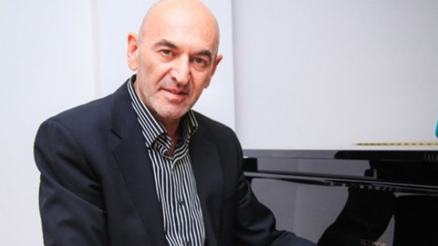 Sevgililər Günündə \