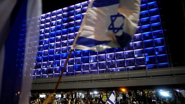 Fin musiqiçiləri İsrailin \