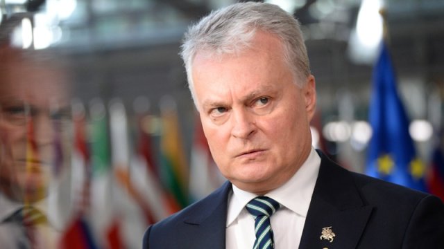 Litva prezidenti XİN başçısını Zelenski ilə görüşə niyə çağırmayıb?