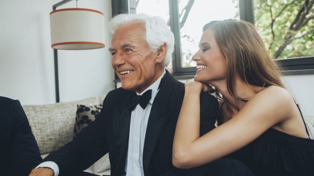 Cavan qızlar niyə yaşlı kişilərlə ailə qurmağa üstünlük verir?