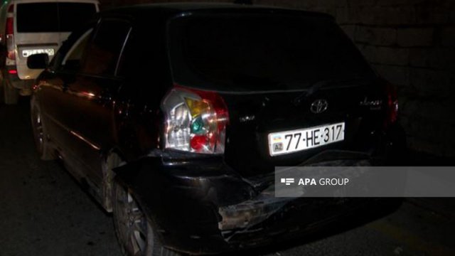 Bakıda “Land Rover” sürücüsü qəza törətdi, sərnişini döydü - FOTO