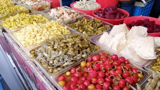 Bazarda satılan turşular nə dərəcədə təhlükəlidir?
