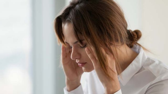 Panik-atak nədir və müalicəsi varmı?