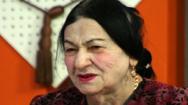 Şəfiqə Axundovanın 100 illik yubileyi niyə unduludu?
