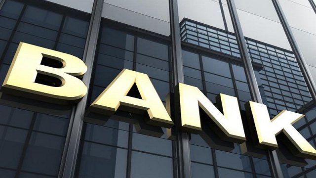 Banklar zaminə zəng etməlidirmi ?