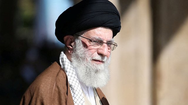 Xamenei ərəb ölkələrini İsraillə münasibətləri kəsməyə çağırdı