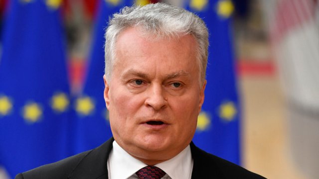 Litva prezidenti müdafiəyə ayrılan pulun olmamasından narazıdır