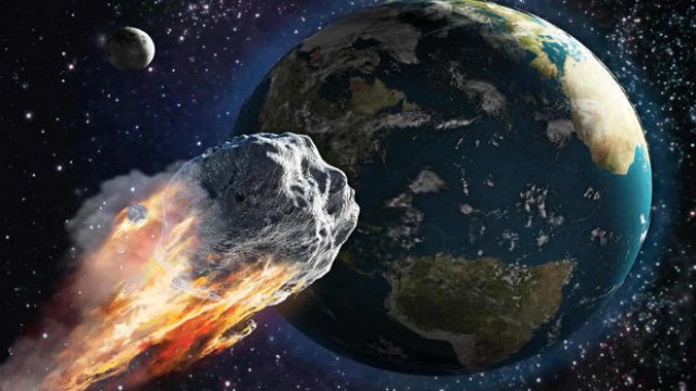 Təhlükəli asteroid Yer kürəsinə yaxınlaşır
