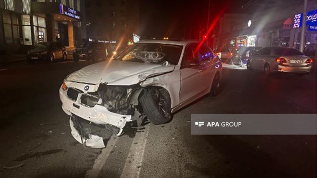 Bakıda 4 avtomobil toqquşub, xəsarət alan var - FOTO