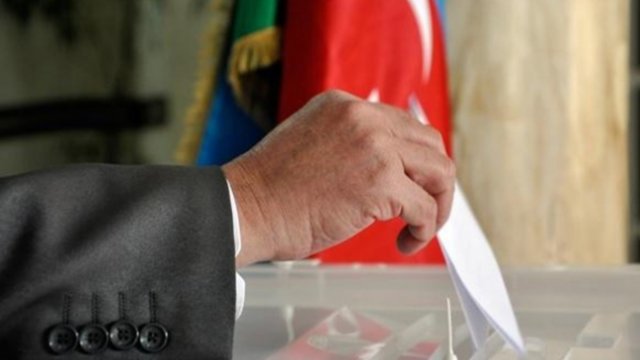 Ukraynadakı həmvətənlərimiz səsverməyə qoşuldu - VİDEO