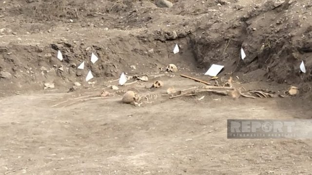 Əsgəranda qala divarlarının yaxınlığında kütləvi məzarlıq aşkarlandı - FOTO