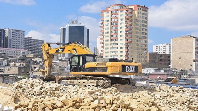 Bakının bu ərazisində yeni söküntü işləri başlayıb - VİDEO