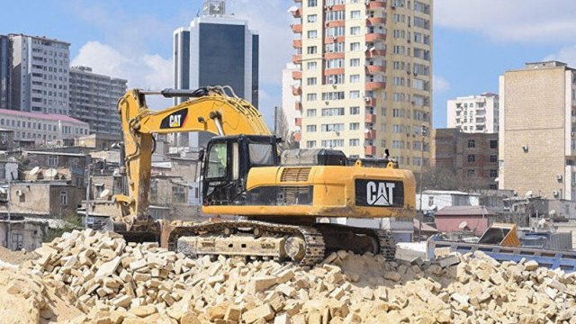 Bakının bu ərazisində yeni söküntü işləri başladı - VİDEO