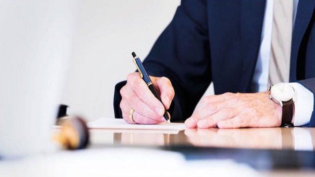 Prezident şəhid ailələri və müharibə əlilləri ilə bağlı sərəncam imzaladı