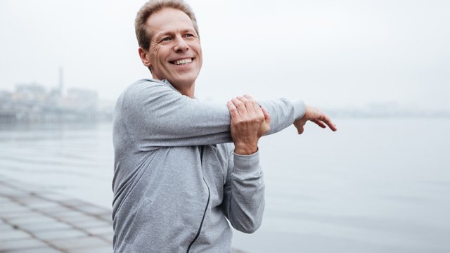 Həkim 50 yaşdan yuxarı kişilər üçün müayinələrin siyahısını açıqladı