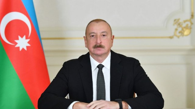 Prezident XXVII Avrasiya İqtisadi Zirvə Toplantısının iştirakçılarına müraciət etdi