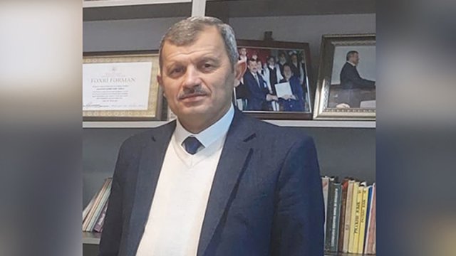 Məktəb direktoru rüşvətə görə işdən çıxarıldı