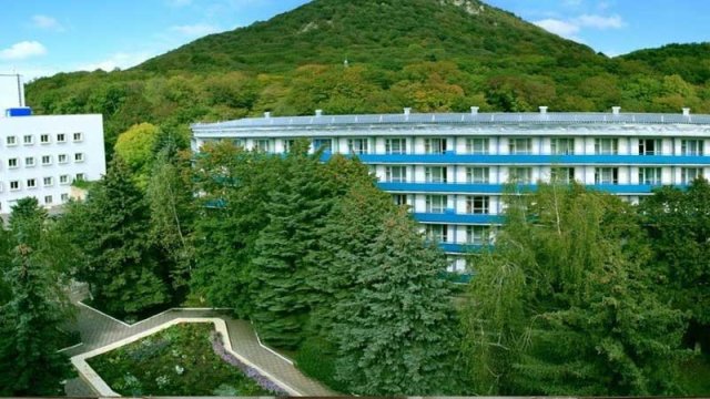 Azərbaycanlı iş adamı Rusiyada 100 milyon dollara 3 sanatoriya tikir