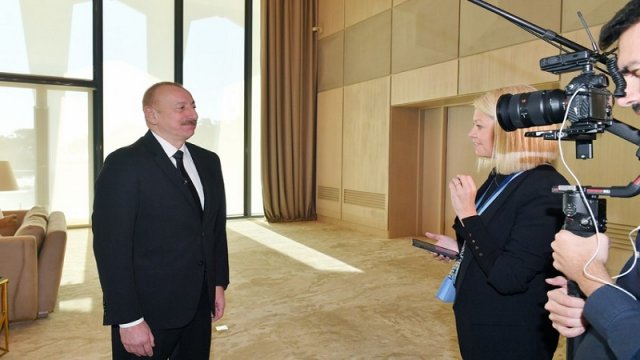 İlham Əliyev “Euronews” televiziyasına müsahibə verdi - FOTO