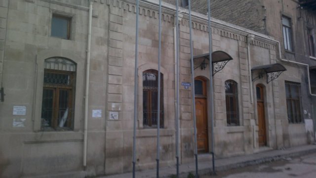 35 yaşlı “YUĞ” teatrı nə vaxt bina ilə təmin olunacaq? - AÇIQLAMAxa0