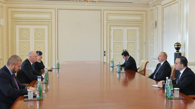 Prezident Bolqarıstan Xalq Məclisinin sədrini qəbul etdi - YENİLƏNİB