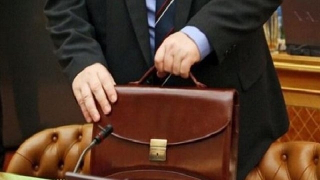 Ötən il Maliyyə Nazirliyi 59 vəzifəlini cərimələyib