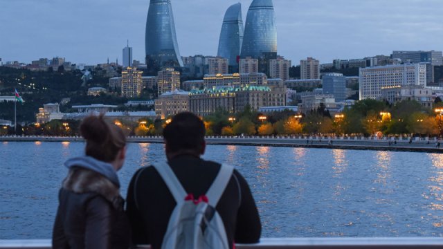 Azərbaycanda yaşayan əcnəbilərin sayı açıqlandı