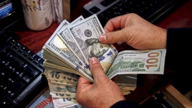 Dolları olanların nəzərinə: Nə baş verir? - VİDEO