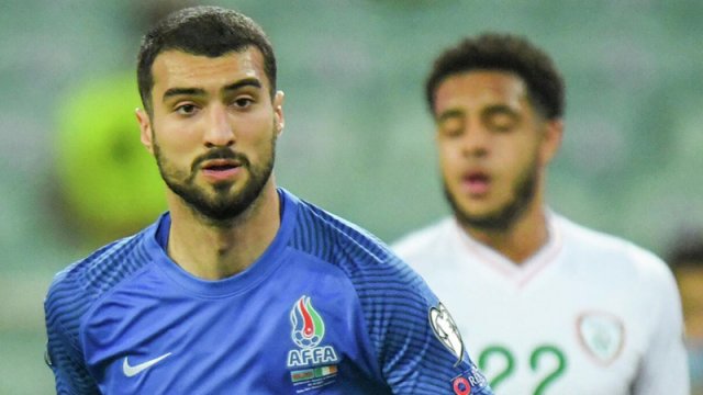 Mahir Emreli zədə səbəbindən milliyə çağırılmayıb