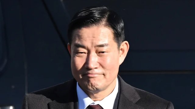 Cənubi Koreyanın müdafiə naziri Buçadakı hadisələri qiymətləndirməkdən imtina etdi