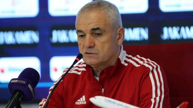 Məşhur türk məşqçi millimizi çalışdıra bilər