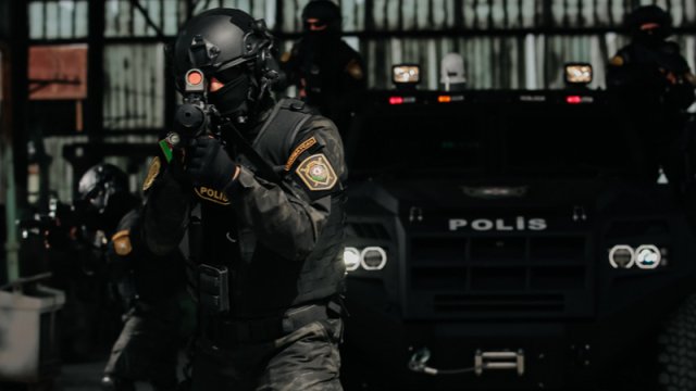 Abşeronda 49 silah, 13 qumbara aşkarlandı - VİDEO