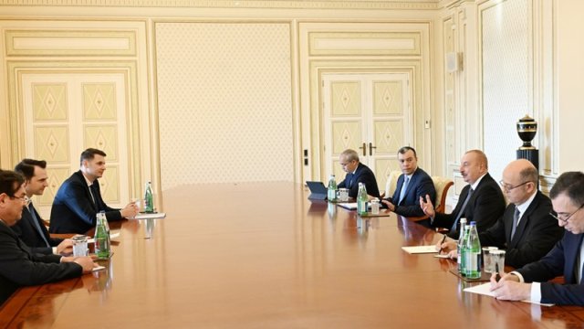 Prezident Rumıniyanın energetika nazirini qəbul etdi - YENİLƏNİB