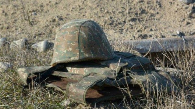 Erməni hərbçi Azərbaycanla sərhəddə minaya düşdü