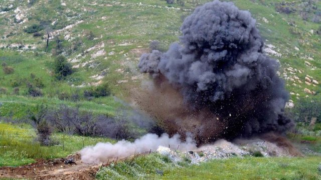 Ağdamda ekskavator piyada əleyhinə minaya düşdü