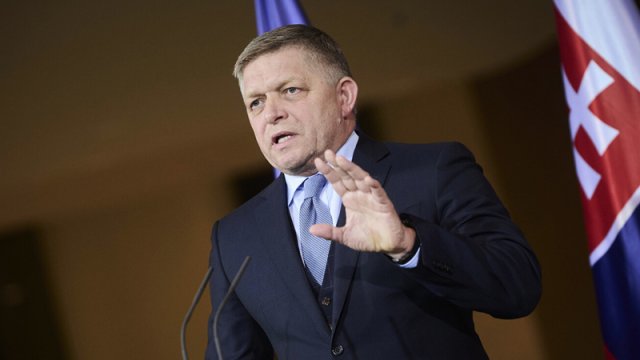 Slovakiyanın baş naziri: \
