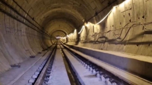 Bakıdakı yeni metro stansiyasından görüntülər - VİDEO