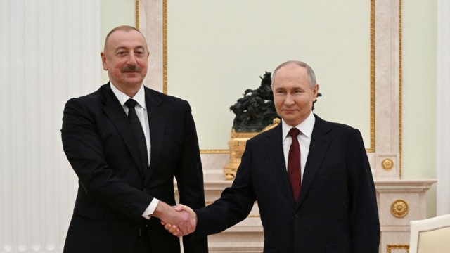 Azərbaycan və Rusiya prezidentlərinin təkbətək görüşü oldu - FOTO