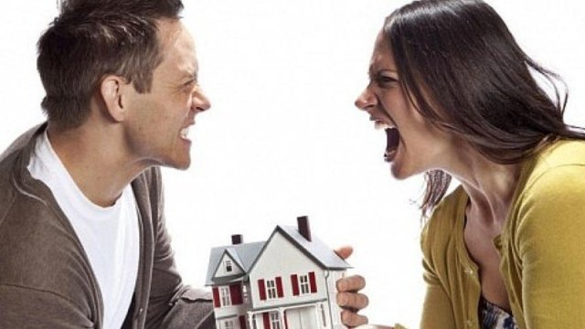 Ər-arvad boşananda hansı əmlak bölünür?