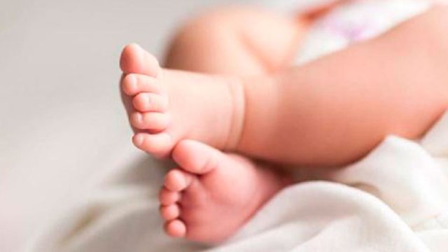 Bakıda 4 aylıq körpə pəncərədən yıxılıb öldü