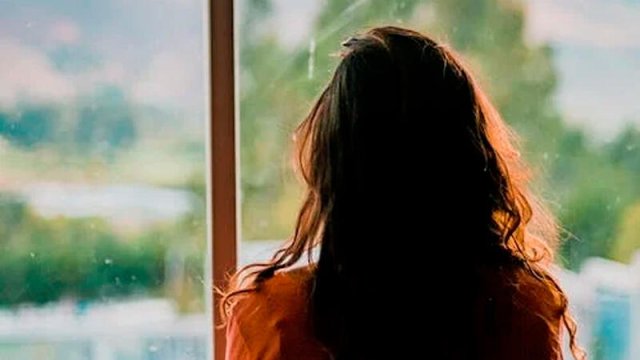 Bakıda 16 yaşlı qız kredit ödənişi adı ilə evdən qaçdı - VİDEO