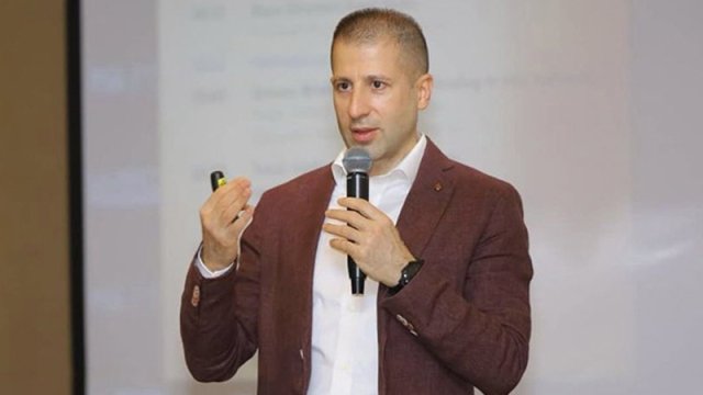 “Mən bu müddətdə bütün saçlarımı itirdim”