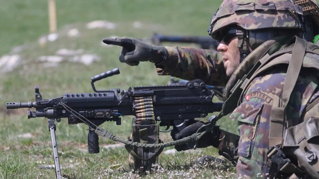 İsveçrə silah ticarətində itirilən mənfəətə görə neytrallığı zəiflədəcək