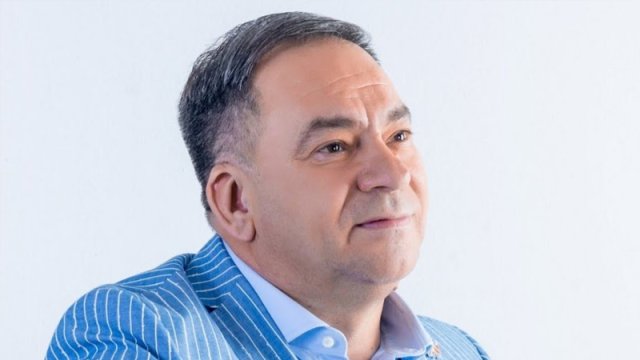 Əlikram Bayramov: “Mənzurə, 50 dəfə sənə elçi göndərdim”