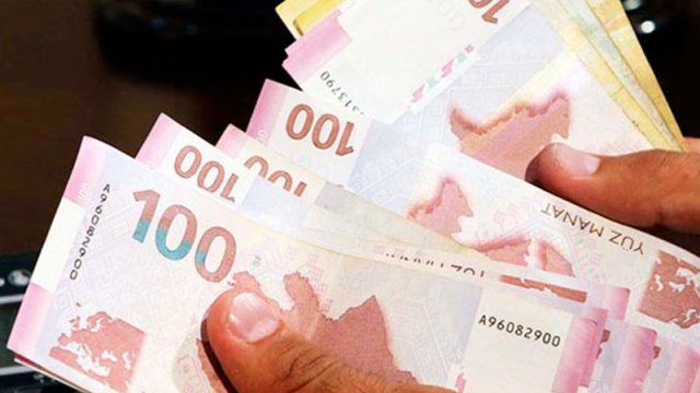 Qonşusundan aldığı borcu onun evindən oğurladığı pulla qaytardı