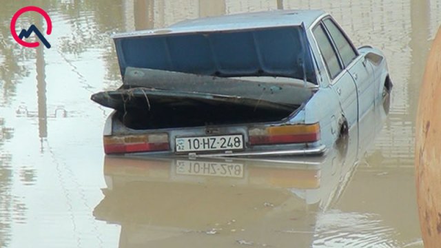 Qazaxda aramsız yağışların yaratdığı seldən görüntülər - FOTO/VİDEO
