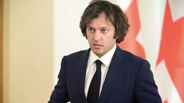 Baş nazir: 