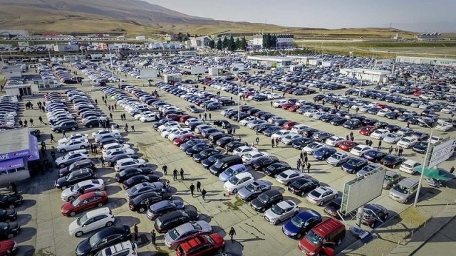 Maşın bazarında diqqətçəkən ucuzlaşma: Əsas alıcılar xanımlardır - 